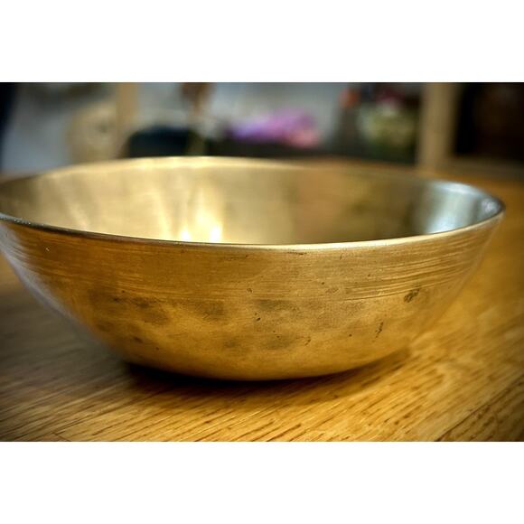 Vintage Hand Hammered Tibetan Antique ManiPuri Singing Bowl 4.8